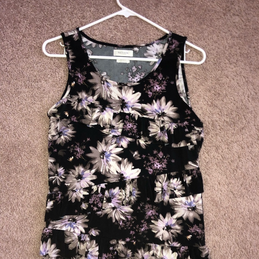 Ruffled tank top